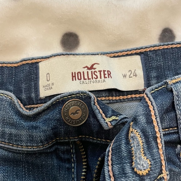 Hollister Short shorts - Picture 3 of 3